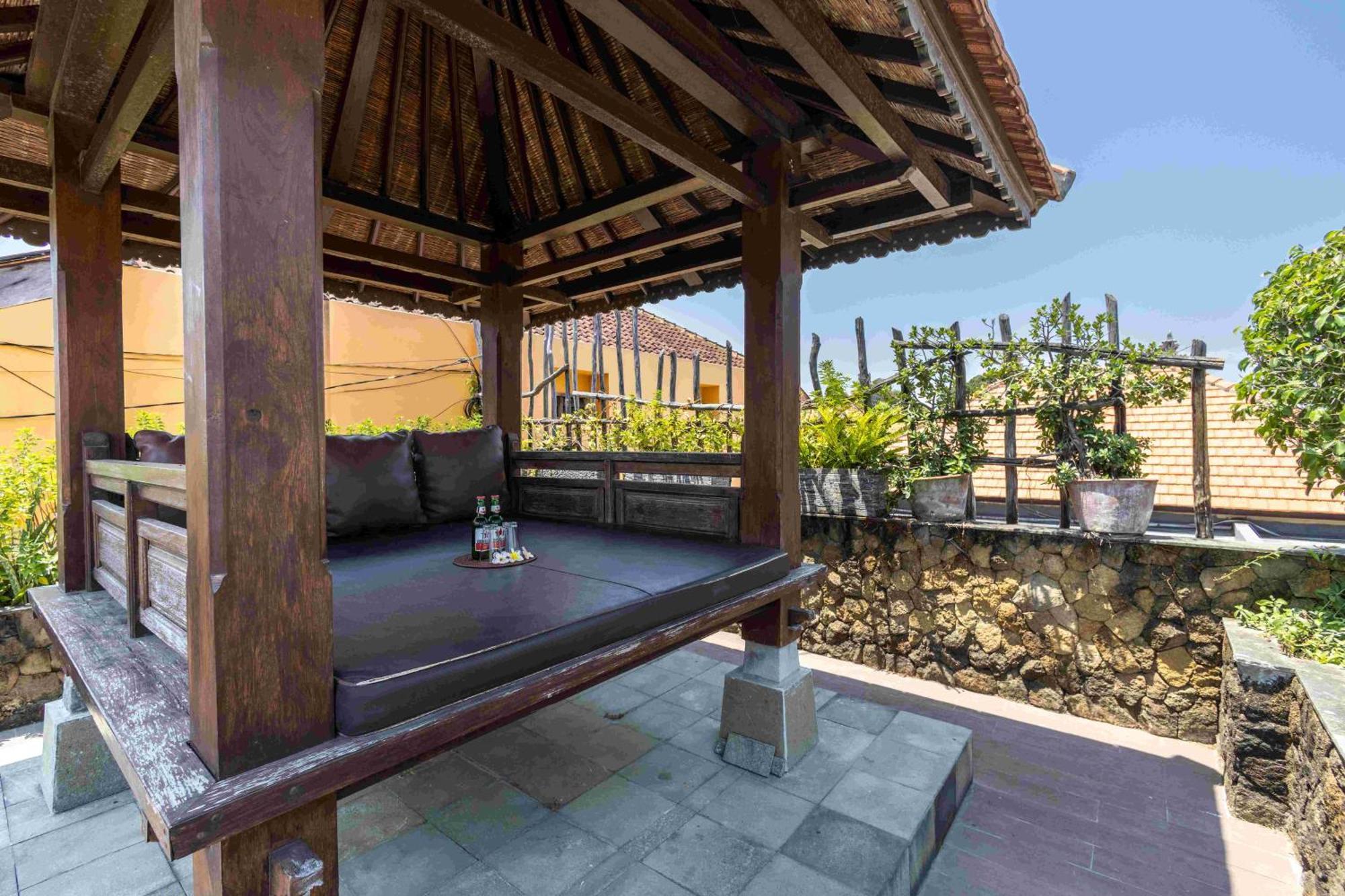 Villa Nesanur - Comfortable & Spacious Beachside Sanur Екстериор снимка