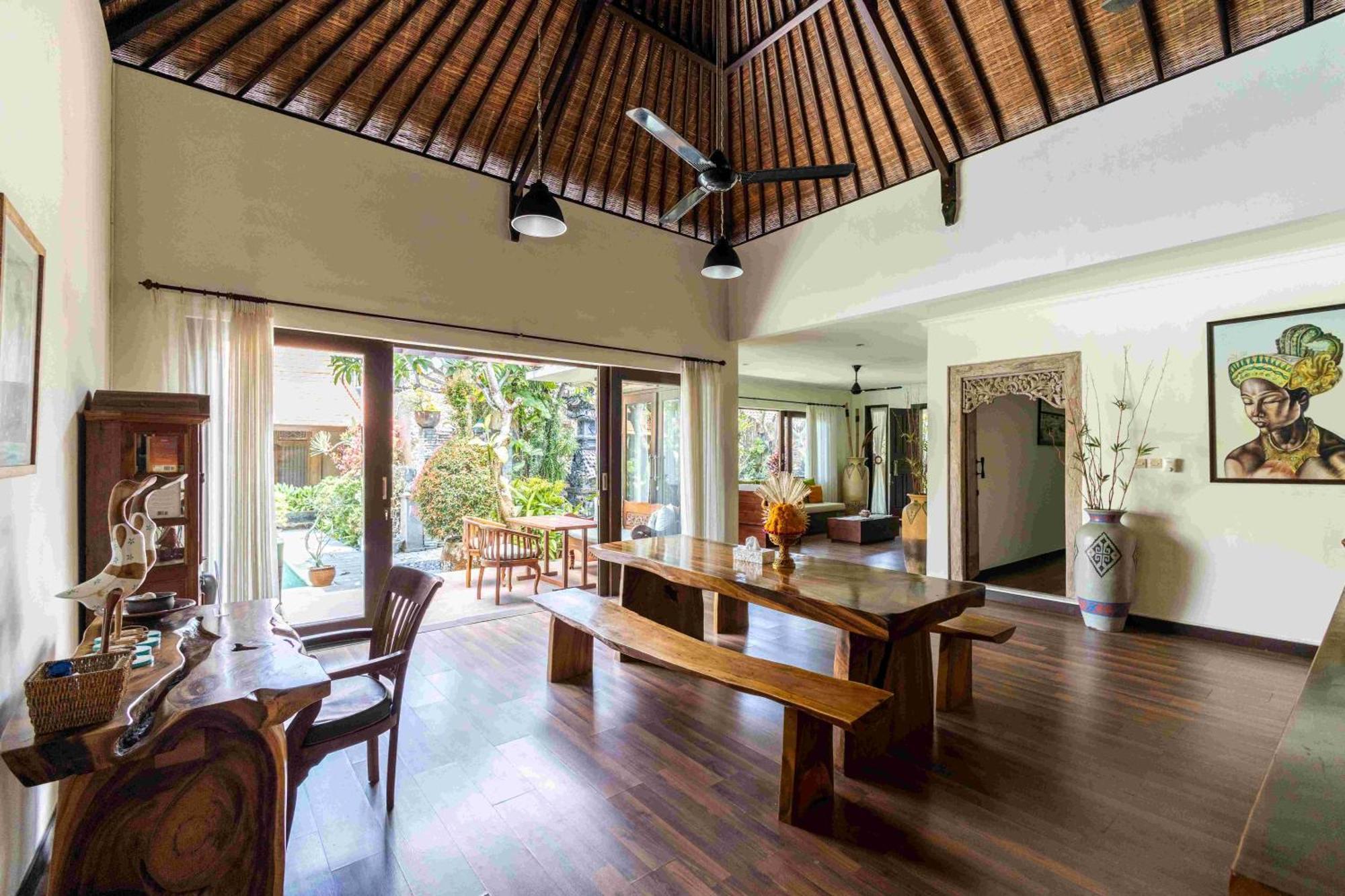Villa Nesanur - Comfortable & Spacious Beachside Sanur Екстериор снимка