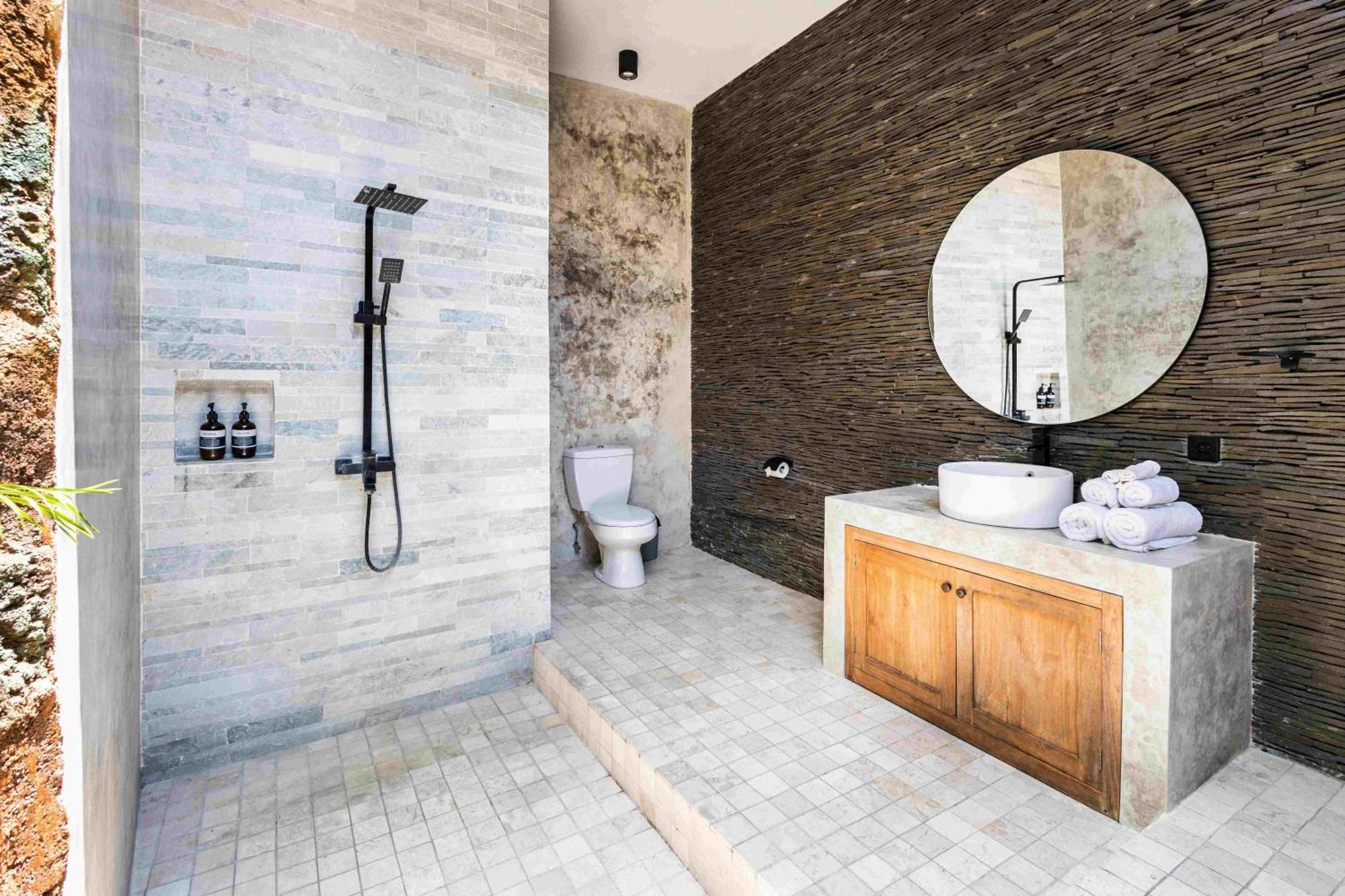 Villa Nesanur - Comfortable & Spacious Beachside Sanur Екстериор снимка